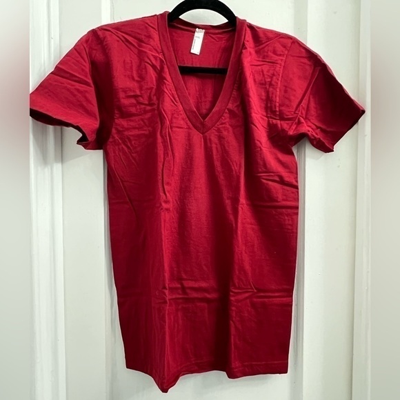 NWOT - American Apparel v neck red t-shirt, size small - Picture 1 of 3